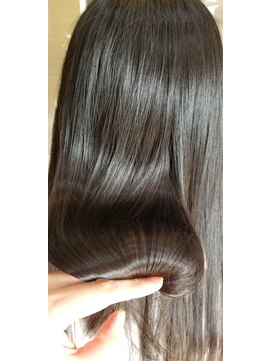 ロイス(roice) ツヤ髪モイスチャー