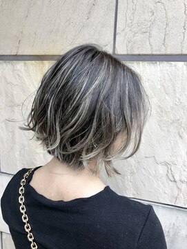 アポロ 横浜駅店(apollo) ショートボブ×ハイライト