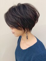 アヴァロン(AVALON)&nbsp;直毛さんオススメ！立体感くびれショート×ボタニカルデジパ