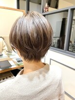 ネオリーブエム(Neolive em;)&nbsp;耳かけショートヘア☆マッシュスタイル☆ショコラベージュ