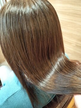 ヘアーメイク トレコローリ(hair make trecolori) 【trecoroli 津田沼】ブリーチ無し 白髪ぼかし