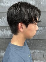 ヒュイル バイ ニアウ(Hwyl by Niau) メンズマッシュセンターパートスパイラルパーマニュアンスパーマ