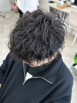 エマノア(EMANOA)&nbsp;【前田 佳寛】ツイストスパイラル メンズパーマ