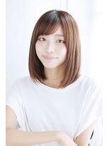ヘアー シュプール(hair SPUR) ミディアム大人可愛いナチュラルストレートスタイル