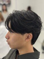 バース 梅田中崎町店(BIRTH)&nbsp;ニュアンスパーマセンターパートフェザーパーマ韓国メンズパーマ