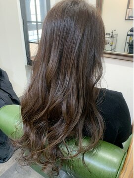 カスミ(kasumi) 暗めグレージュカラー