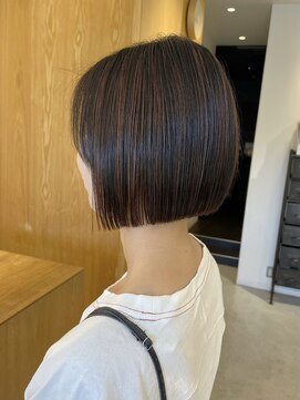 トリート 八千代緑が丘店(TREAT) ハイライト×レッドブラウン×ミニボブ _八千代緑が丘駅