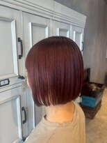 エスケープ トゥ ボナ(ESCAPE to bona.)&nbsp;高発色なカラー×切りっぱなしラインが魅力◎最旬、ボブスタイル