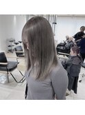冬に映えるシルキーグレー