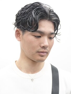 アストロ(ASTRO) ナチュラルセンターパート×ホワイトメッシュ×パーマ