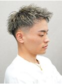 メンズパーマ/ホワイトハイライト/短髪/フェード/ツイスト/姫路