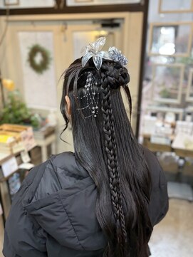 コニ(Coni) カチモリヘア/ハーフアップ/ヘアアレンジ/卒業式ヘア