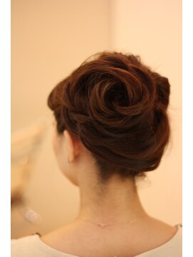 アフロディーテ(hair make aphrodite) フラワー