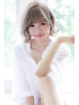 エイト 福岡天神店(EIGHT fukuoka) 【EIGHT new hair style】外はねショート★ミルクティーカラー