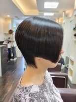 榮美容室 本店 ウルフボブ