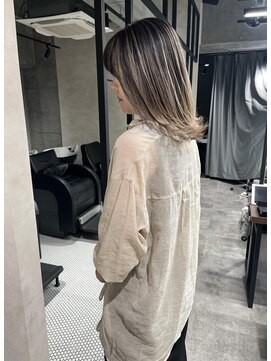 アコ(Aco) ★ミドルトーンのエアタッチバレイヤージュ★