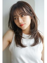 エインアンリー 明治神宮前(AIN.ANLY.)&nbsp;レイヤーカット、ハッシュカット、ミディアムかるめ、毛先パーマ