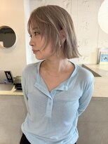 ルーム(Loom.)&nbsp;ケアブリーチ ハイトーンボブ レイヤーボブ ベージュ 夏カラー