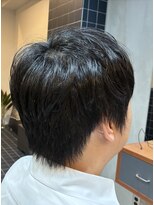 ウィ(oui)&nbsp;前髪と襟足多めにカット