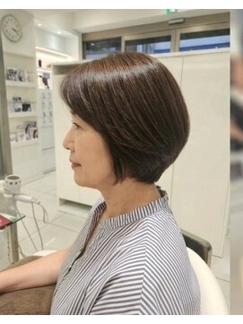 アクシス 三軒茶屋本店(AXIS) ショートボブ