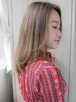 ルティア(Lutia) センターパート 大人かわいい とろみベージュ★★