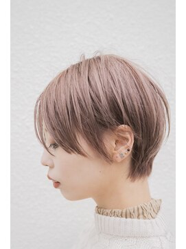 キオン(kyon) 【kyon】ショートbob ミルクティーベージュ