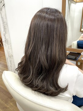 ブル(blu) シークレットハイライト透明感カラー