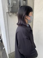 ブラン 阪急伊丹駅前店(Blanc.)&nbsp;ネイビーカラー　暗髪　切りっぱなし　ロブ