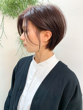 ミィ 表参道(mee.) 【mee.】ハセガワヒトシ　大人のショート　ハイライト　ピンク