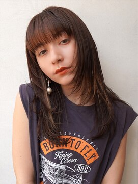 ドーチェ 瓢箪山(DOCHE) レイヤーカット×ぱっつん前髪