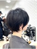 ショートヘア　白髪ぼかし　脱白髪染め　ボブ　ハイライト