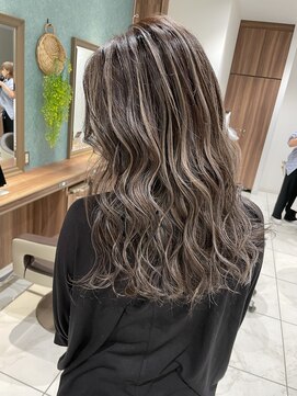 アッシュ 茗荷谷店(Ash) 脱白髪染め 30代40代50代60代