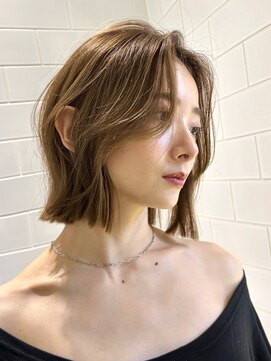 アビーカマクラ(ABBEY KAMAKURA) (ABBEY中村光太郎)動きが可愛い!長め前髪のくびれボブ
