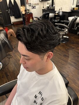 ブロートーキョーバーバーショップ 神田店(Bro Tokyo BARBERSHOP) ツーブロック