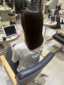 ジーナ 福岡天神(Zina) 艶髪ストレート/美髪【Zina福岡天神】