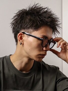 ルーシー 川越(LUCEY) センターパートフェザーパーマシャドウパーマメンズパーマ