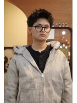 エディ(Edy)&nbsp;スパイキーショート刈り上げ外国人風ニュアンスパーマ眉毛カット