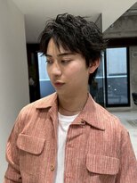 ファルベ(Farbe)&nbsp;刈り上げセンターパートリバースセンターパートニュアンスパーマ