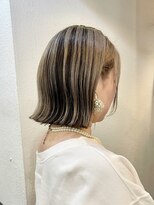 クオート(quoit) 【アンブレラカラー】白髪ぼかし×大人ボブで叶える洗練スタイル