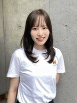 オルア 表参道(Orua)&nbsp;ふんわり顔周りレイヤー×オリーブグレージュ