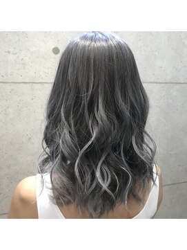 ヘアサロン ドットプラス 町田店(dot. plus) silver color【町田】