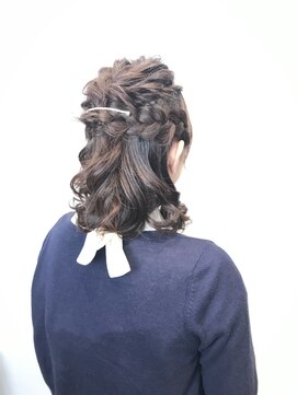 アヤナ バイ アヤラ(ayana by ayala) ハーフアップ〈浦安 美容室〉