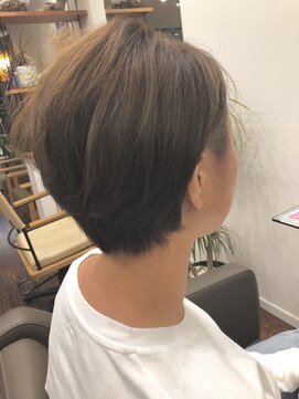 オルガ ヘアアンドメイク(Oluga hair&make) ツーブロックショートボブ