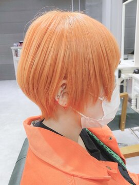 デイズ(days) ボブルフ　オレンジカラー　くびれショートウルフボブ小顔カット
