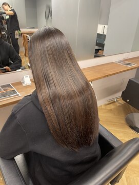 シカ 神戸三宮元町店(Cica) 髪質改善 UPTOGLOSS 三宮美容室 神戸 美髪 トリートメント 元町