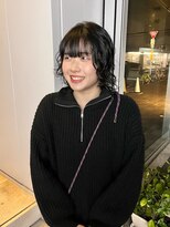 カフ(CAF)&nbsp;CAF FUKO ウルフカット/くるくるパーマ/黒髪/大阪/心斎橋