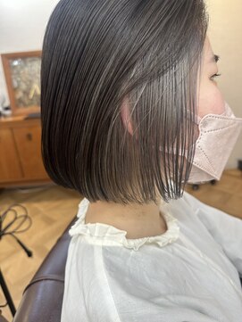 インビテーション(invitation) インナーカラー・グレージュ