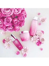 女性の髪を長年研究して開発された、ミルボンの最高傑作が【Aujuaオージュア】