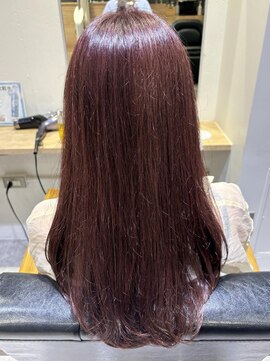 リタ(rita.) 小辻 イルミナカラー×ローズピンク レイヤーカット