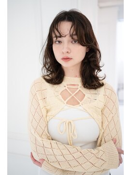 マグノリア オモテサンドウ(MAGNOLiA Omotesando) くしゃっとかわいいくびれミディ